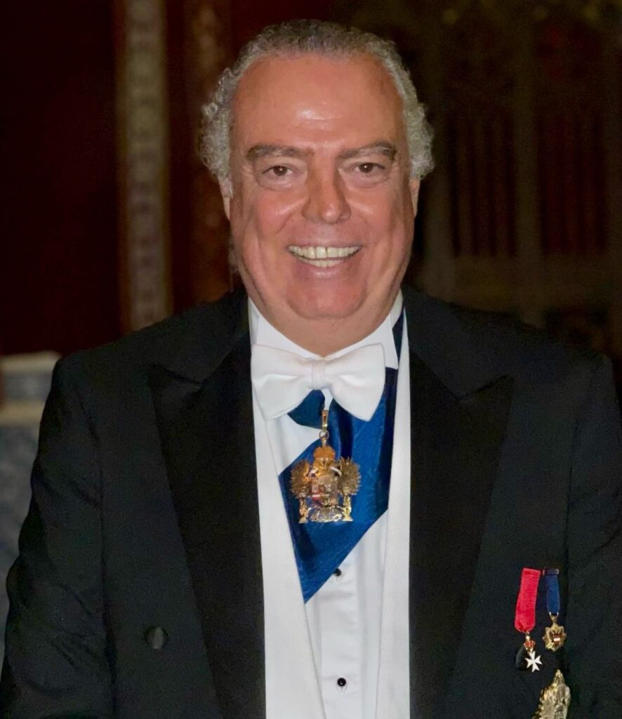 bienvenida a Excmo. Sr. D. Antonio Álvarez-Ossorio Gálvez 1755071610370 886x1024